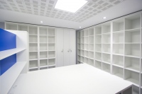 Birouri, etajere, spatii despartitoare, dulapuri pentru haine Birouri, etajere, spatii despartitoare, dulapuri pentru haine